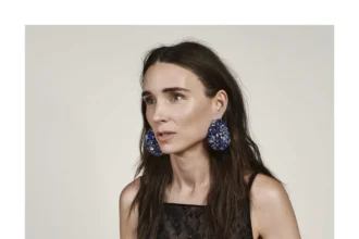 Chiến dịch quảng cáo Givenchy Resort 2026 khai thác chiều sâu cảm xúc từ những bức chân dung