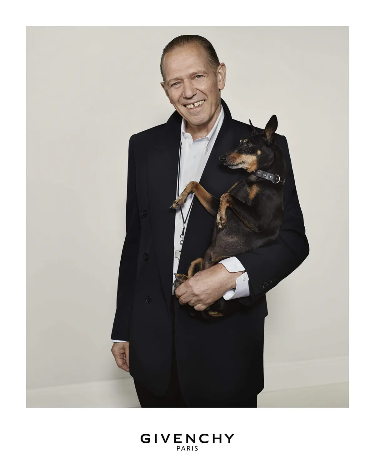 Chiến dịch quảng cáo Givenchy Resort 2026 khai thác chiều sâu cảm xúc từ những bức chân dung