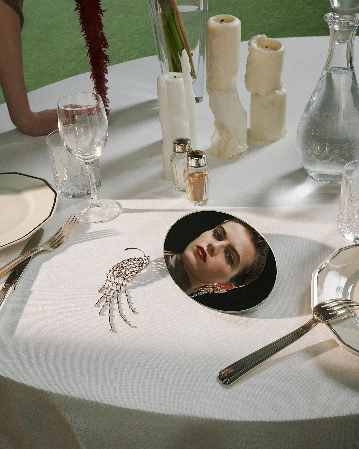 Miguel Castro Freitas ra mắt chiến dịch quảng cáo đầu tiên tại Mugler Miguel Castro Freitas ra mắt chiến dịch quảng cáo đầu tiên tại Mugler