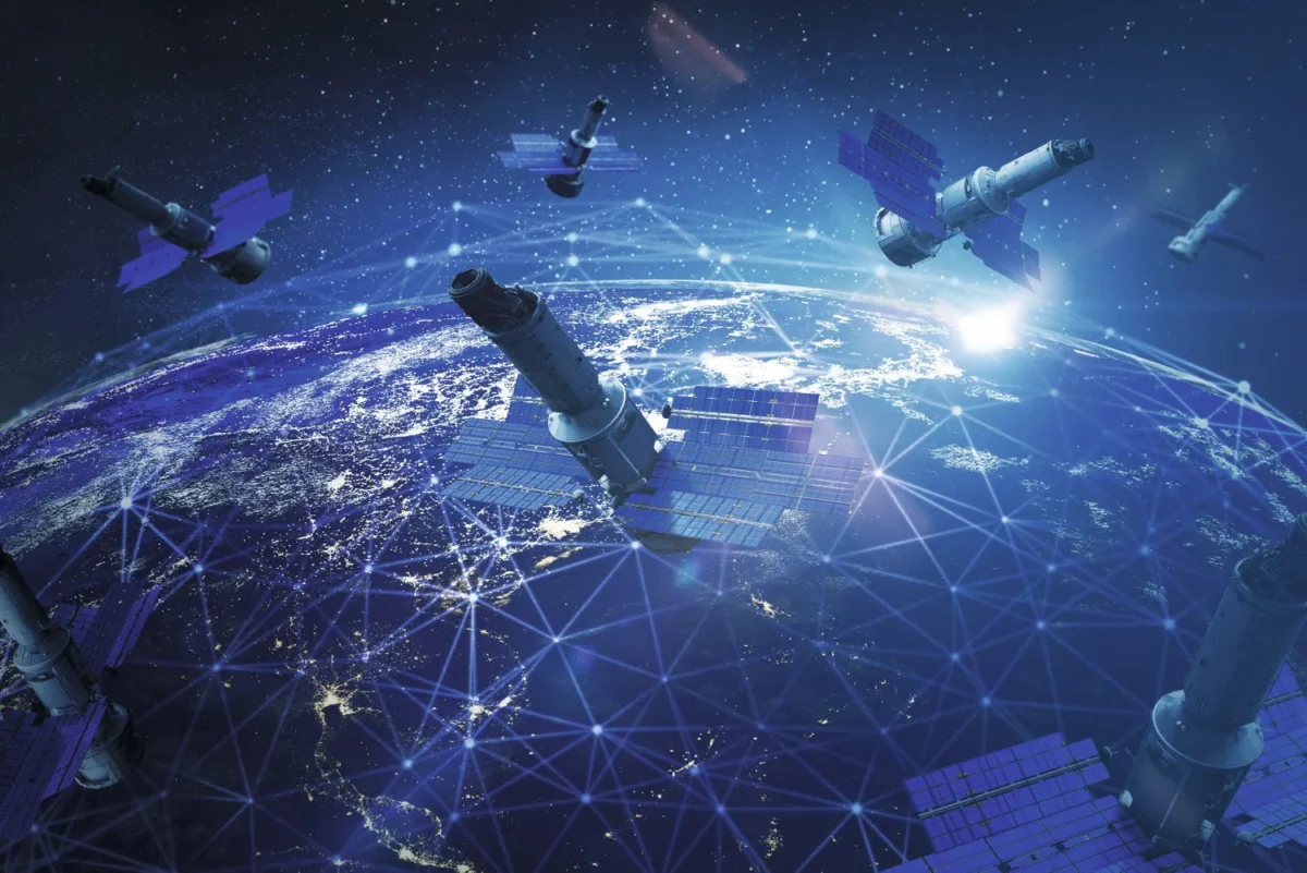 NASA cảnh báo vấn đề ô nhiễm ánh sáng từ vệ tinh đe dọa khả năng quan sát của kính thiên văn