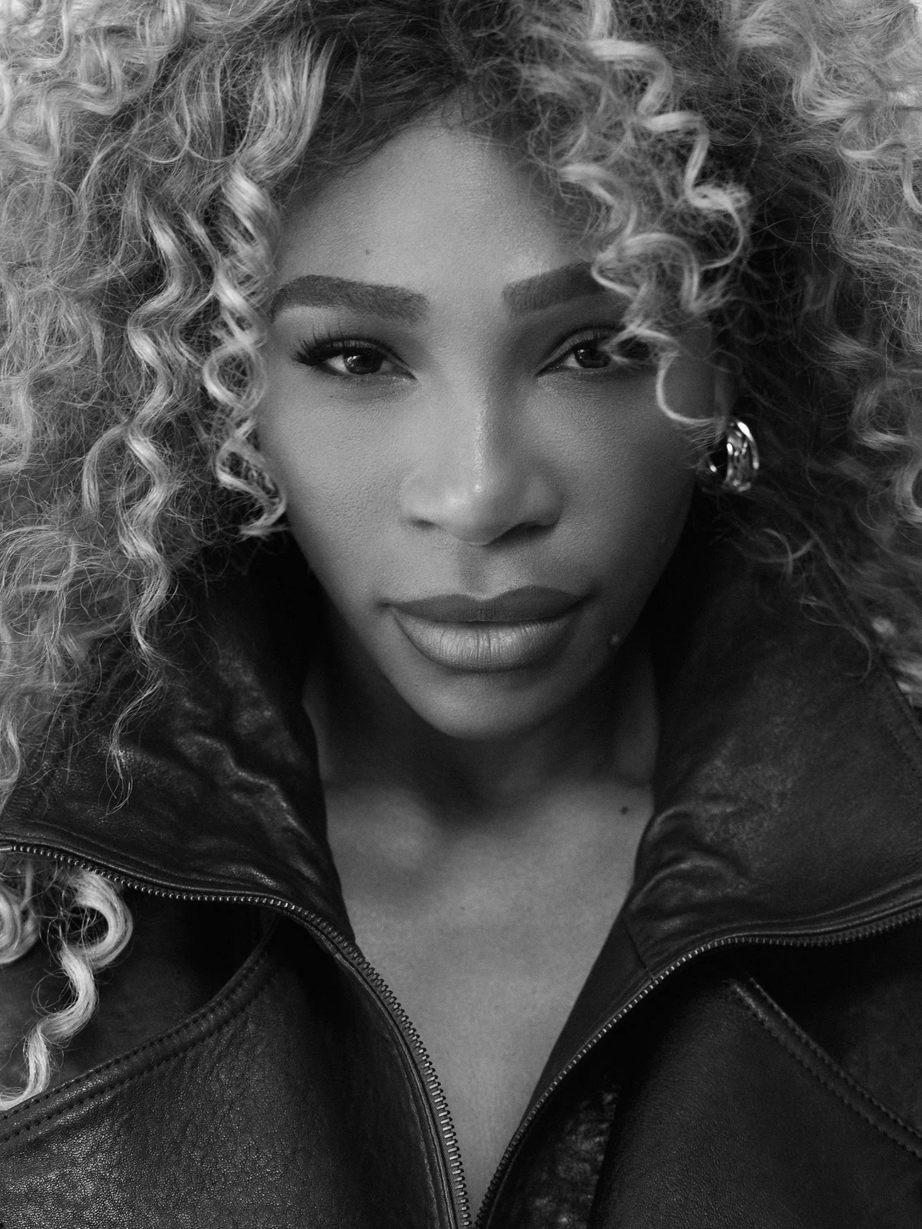 Porter Magazine 12/2025: Serena Williams chụp bởi Emmanuel Sanchez Monsalve