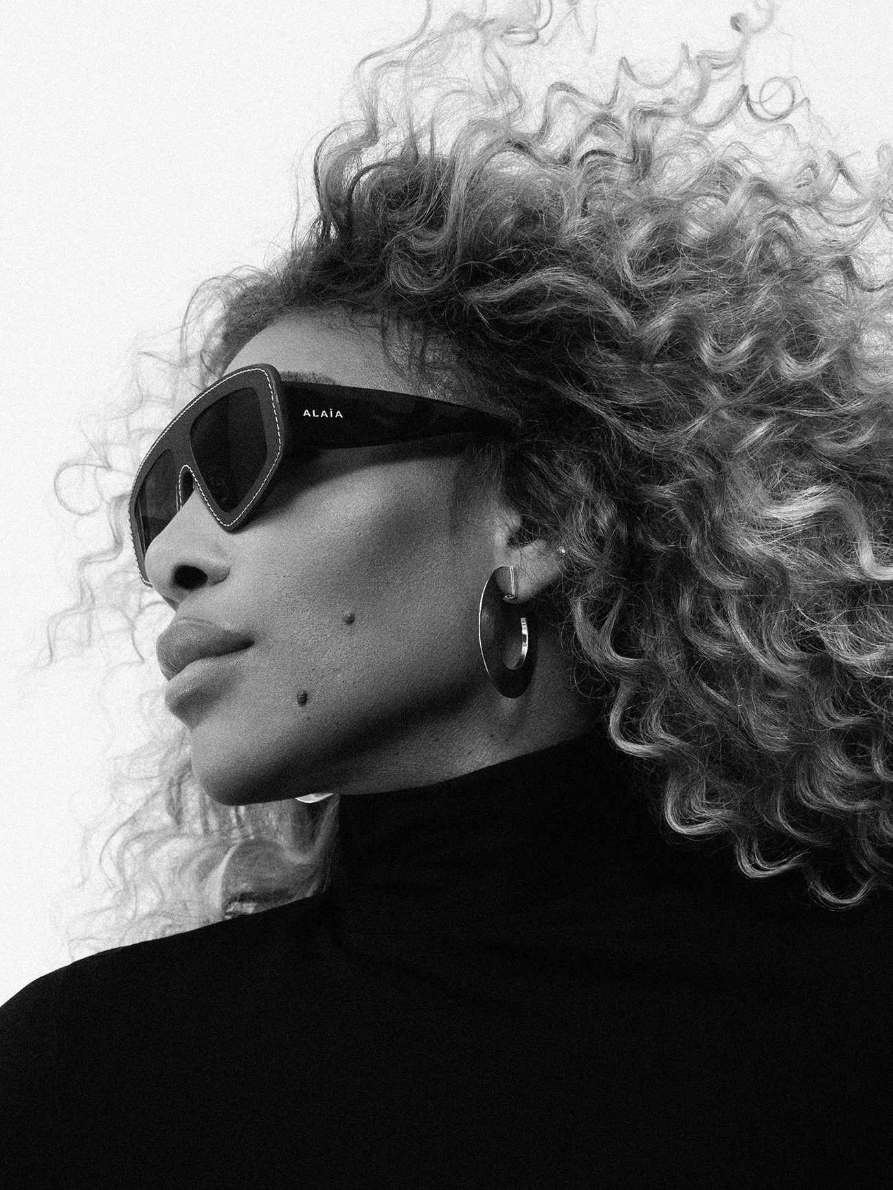 Porter Magazine 12/2025: Serena Williams chụp bởi Emmanuel Sanchez Monsalve