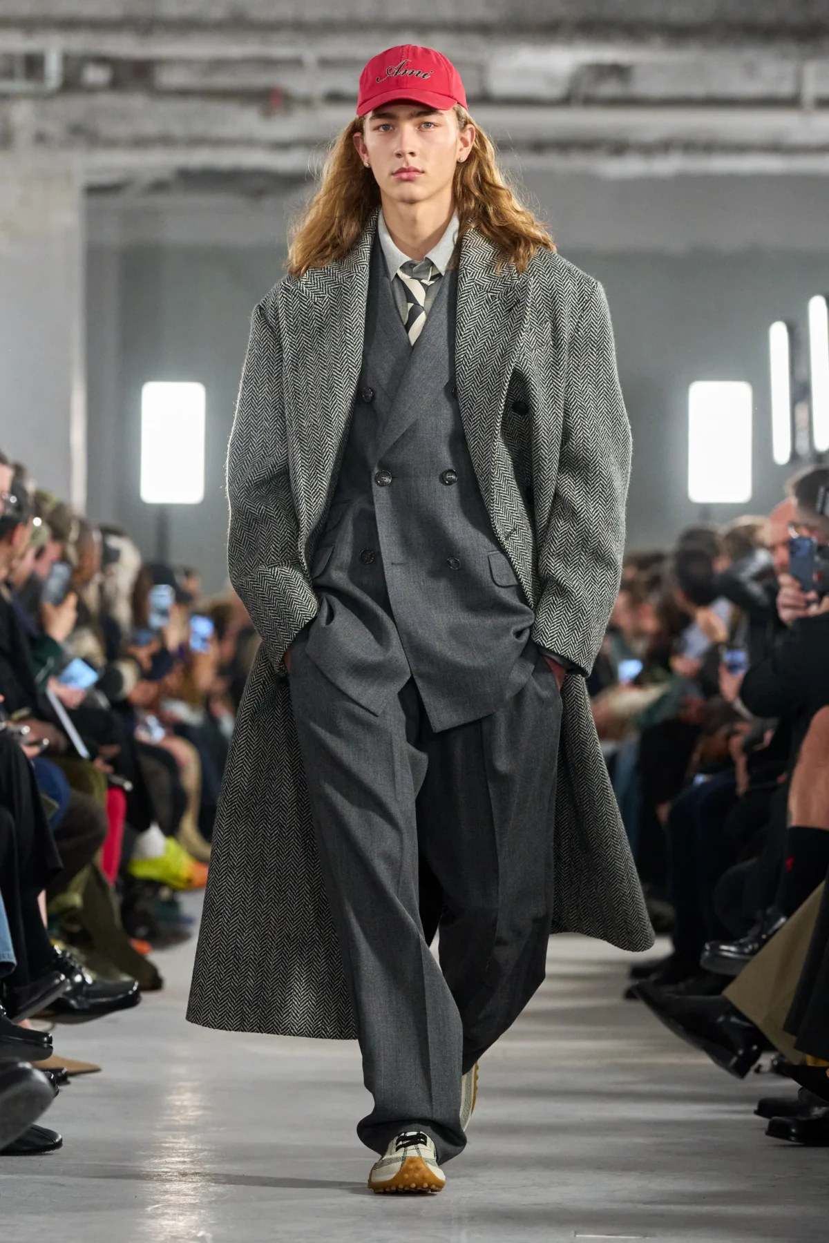 AMI Paris Thu-Đông 2026