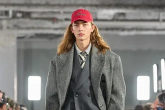 AMI Paris Thu-Đông 2026