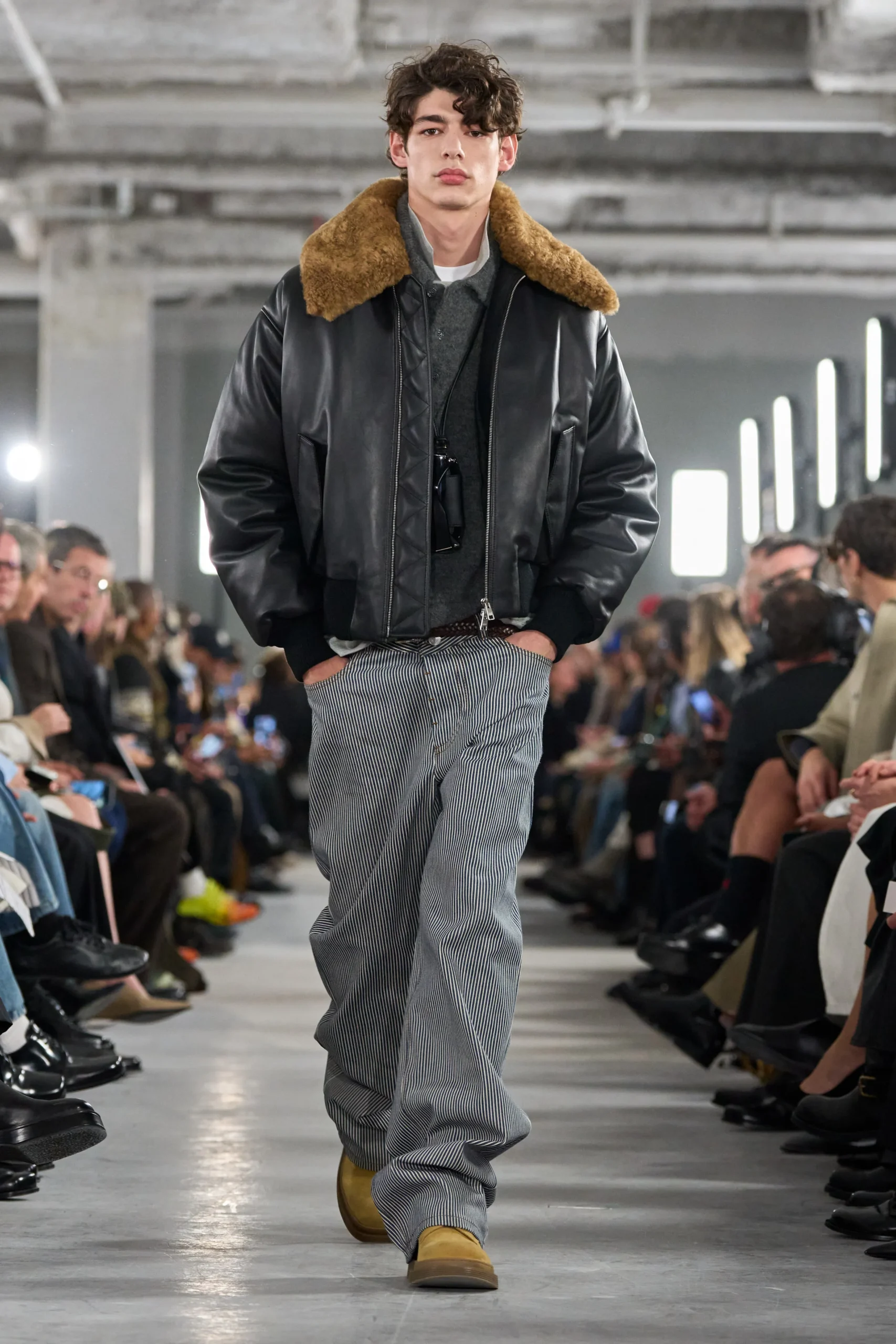 AMI Paris Thu-Đông 2026