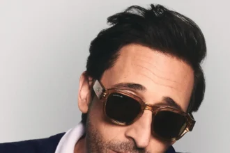 Adrien Brody trở thành đại sứ toàn cầu của Lacoste cho dòng kính mắt