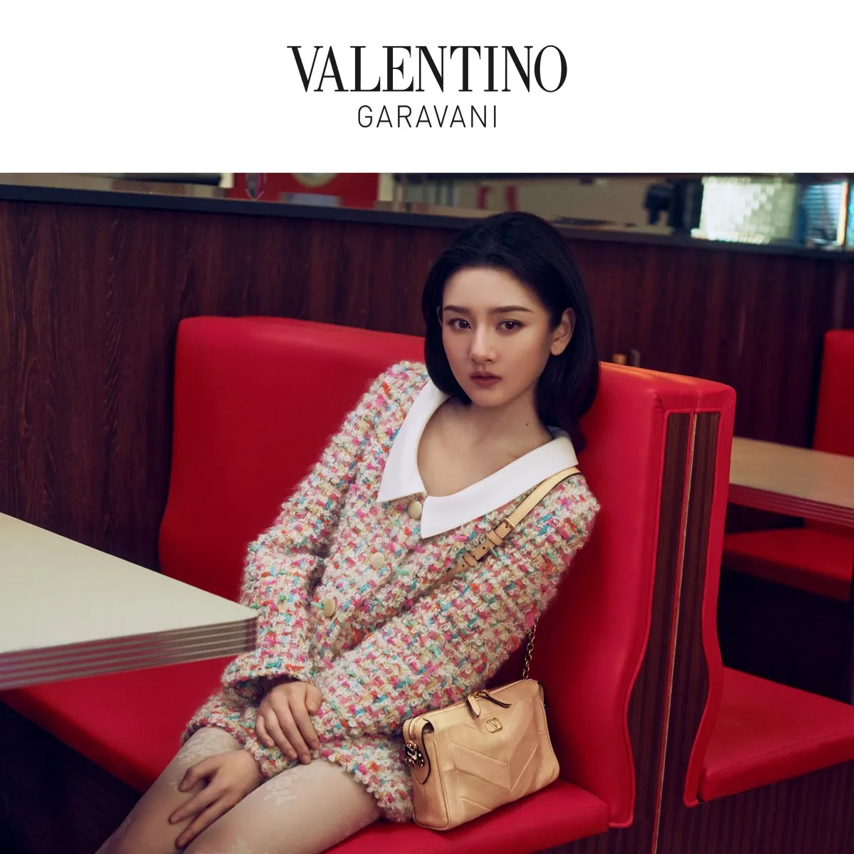 Tống Tổ Nhi tỏa sáng trong chiến dịch quảng cáo Tết Bính Ngọ đầy chất thơ của Valentino