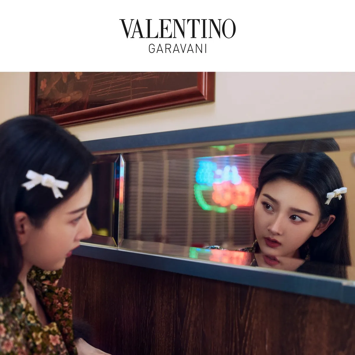 Tống Tổ Nhi tỏa sáng trong chiến dịch quảng cáo Tết Bính Ngọ đầy chất thơ của Valentino