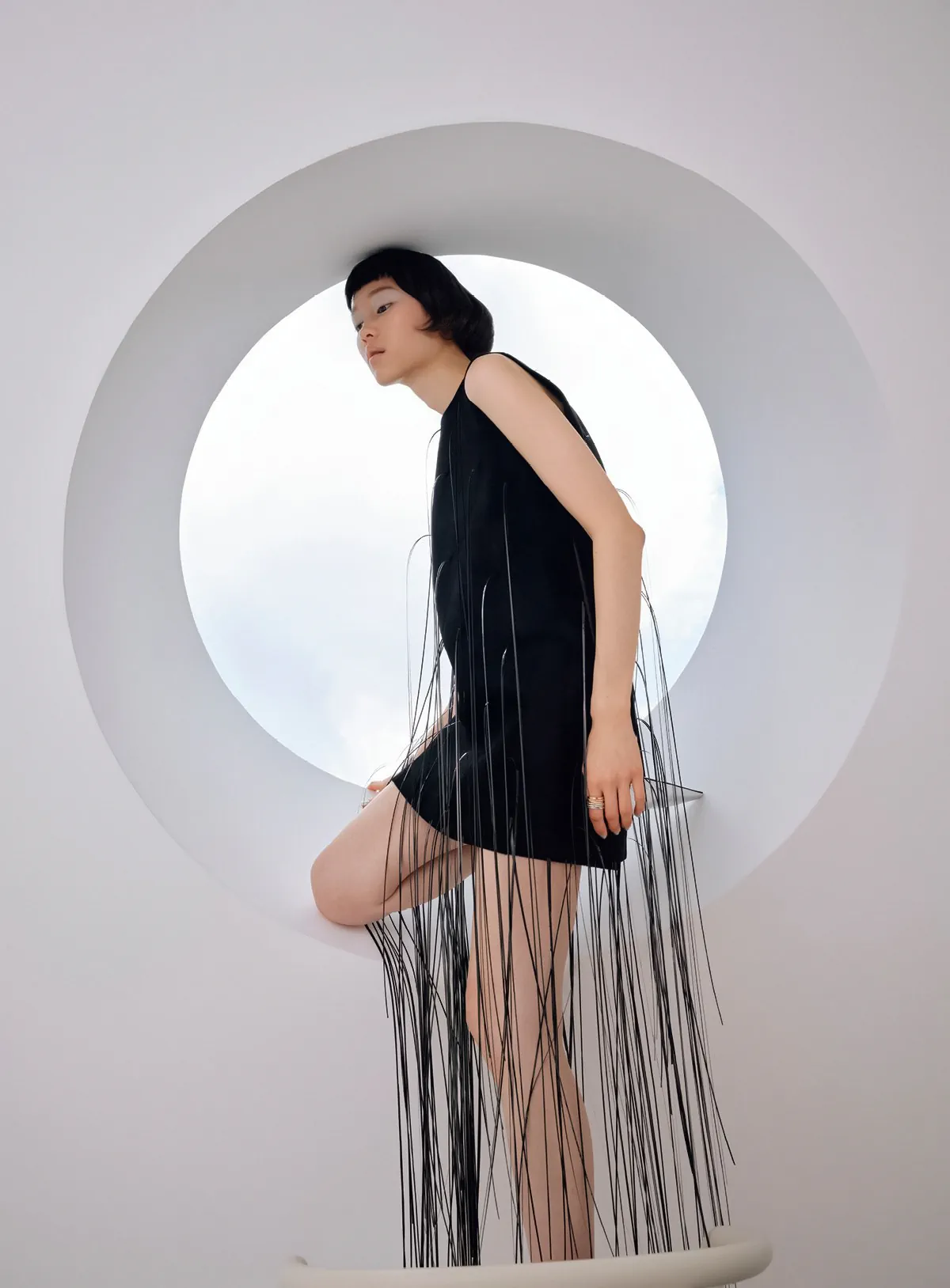 Vogue Nhật Bản 01/2026: Chloe Oh chụp bởi Fumiko Imano Vogue Nhật Bản 01/2026: Chloe Oh chụp bởi Fumiko Imano