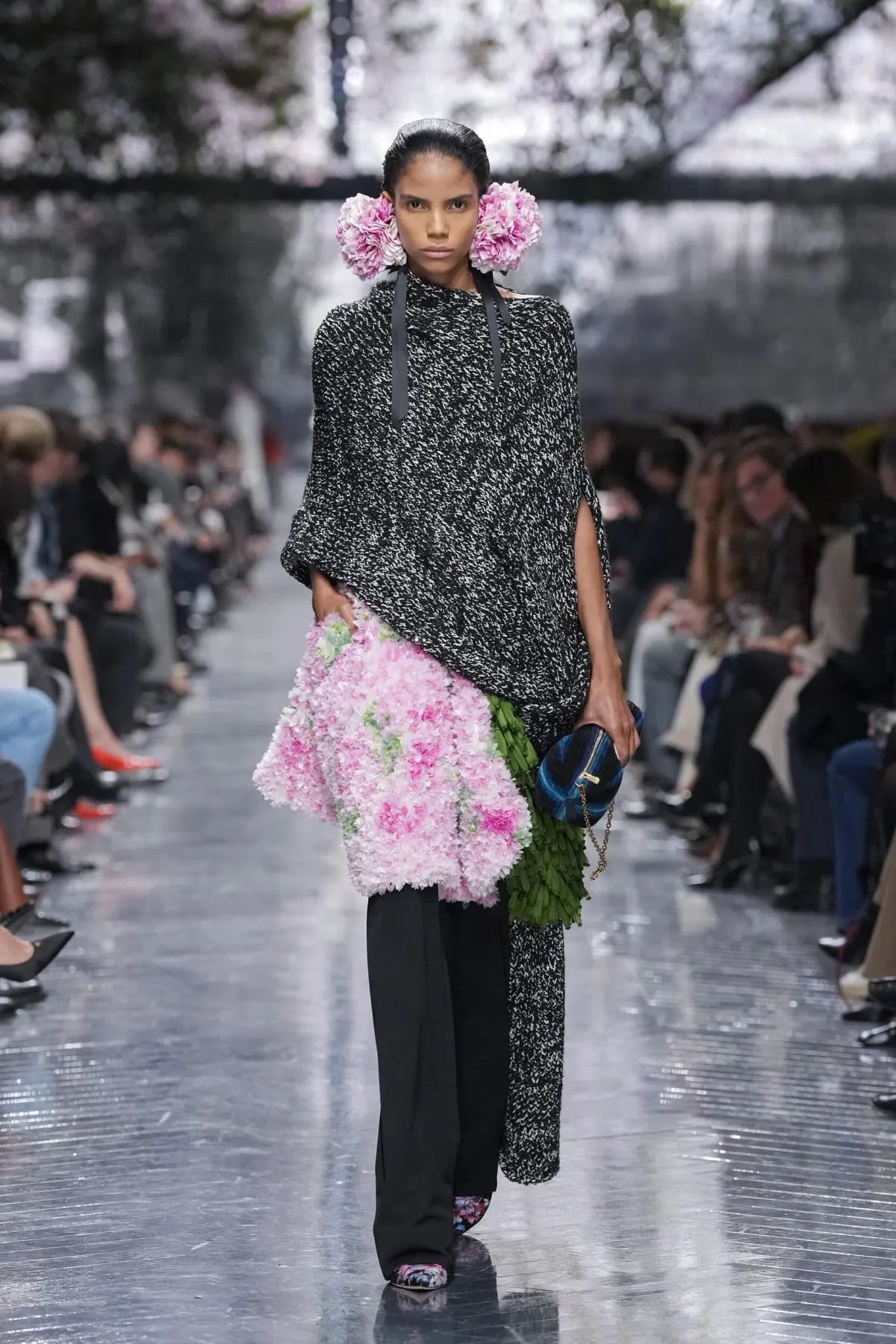Christian Dior Haute Couture Xuân-Hè 2026: Vì sao thời trang cao cấp vẫn tồn tại? Christian Dior Haute Couture Xuân-Hè 2026