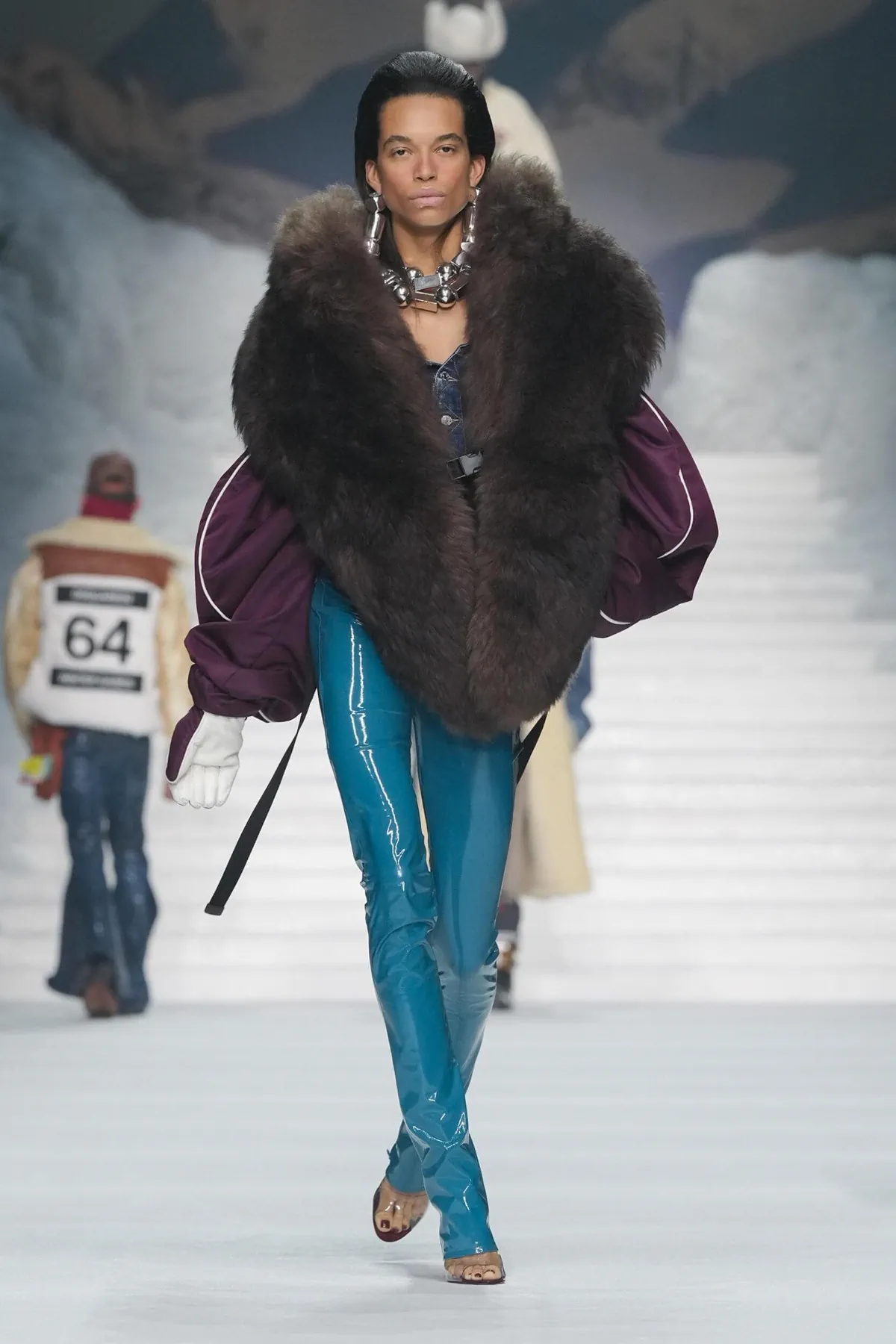 Dsquared2 Thu-Đông 2026: Hudson Williams khuấy động sàn diễn đậm chất thế vận hội Dsquared2 Thu-Đông 2026