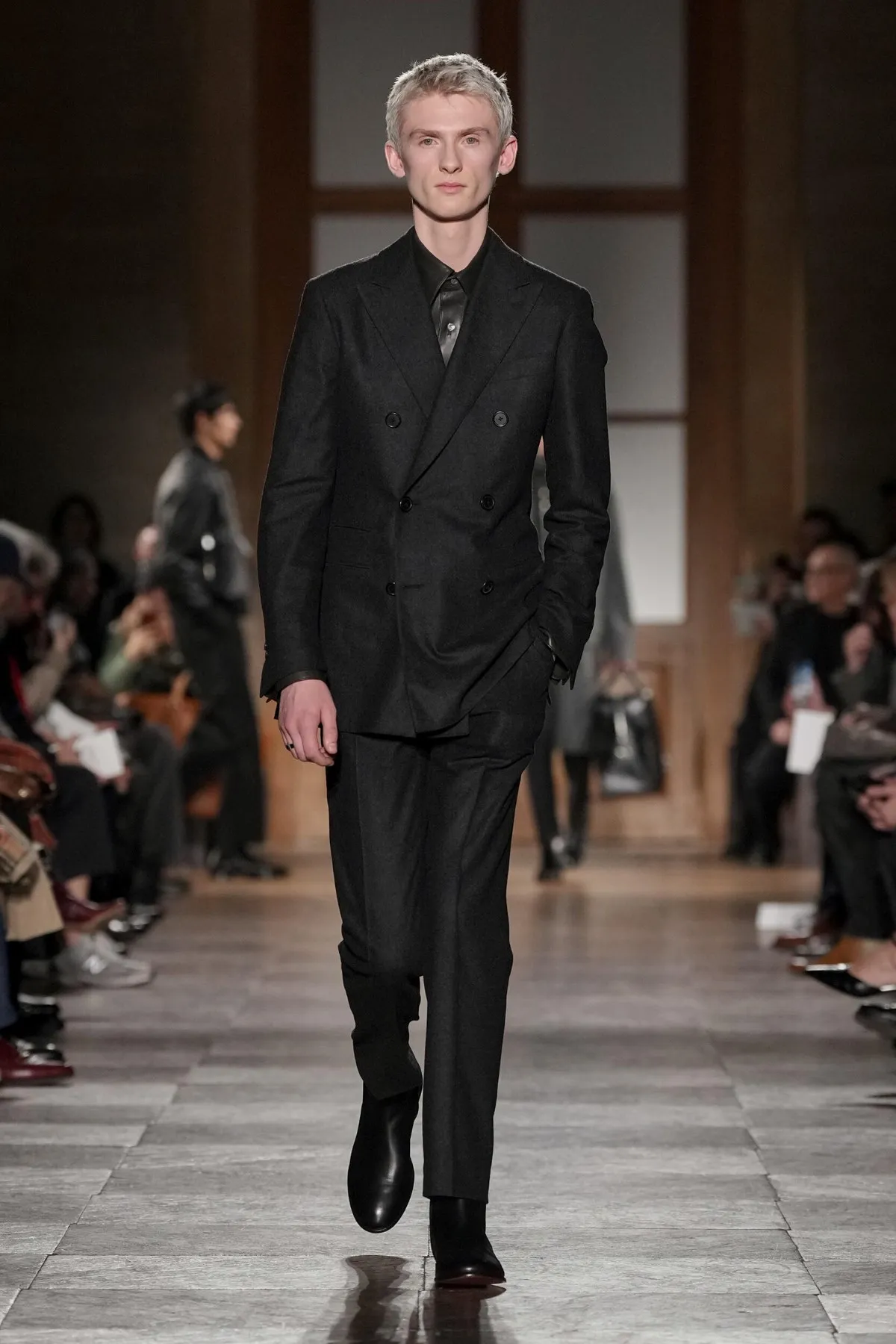 BST nam Hermès Thu-Đông 2026: Lời chào tạm biệt của Véronique Nichanian sau 37 năm gắn bó BST nam Hermès Thu-Đông 2026