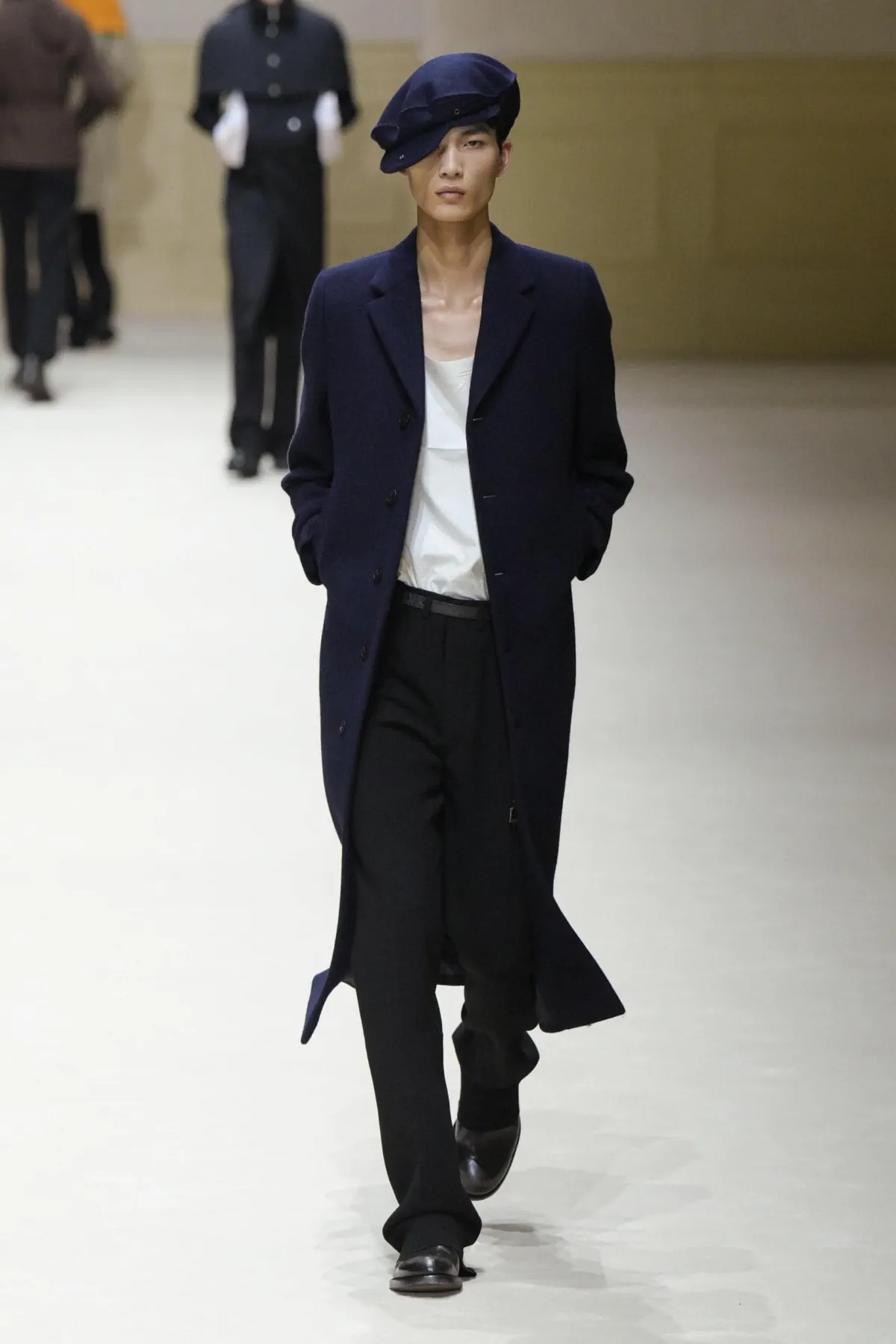 BST nam Prada Thu-Đông 2026