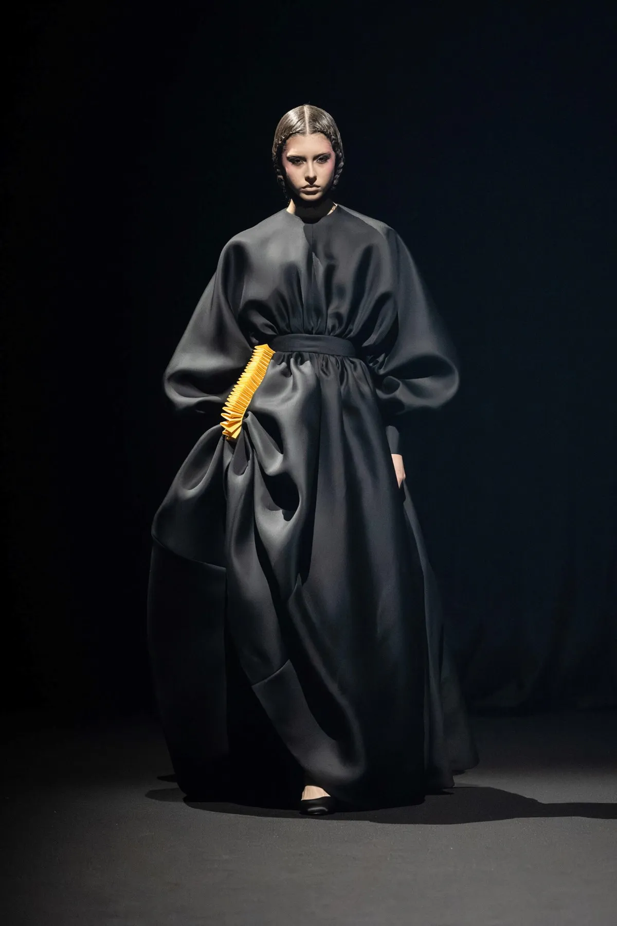 Viktor & Rolf Haute Couture Xuân-Hè 2026: Cánh diều tự do Viktor & Rolf Haute Couture Xuân-Hè 2026