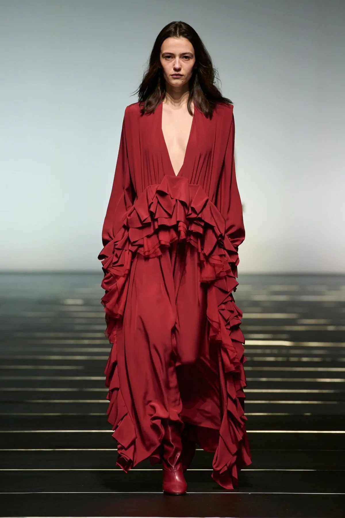 Alberta Ferretti Thu-Đông 2026: Dấu ấn lãng mạn mới tại Dubai