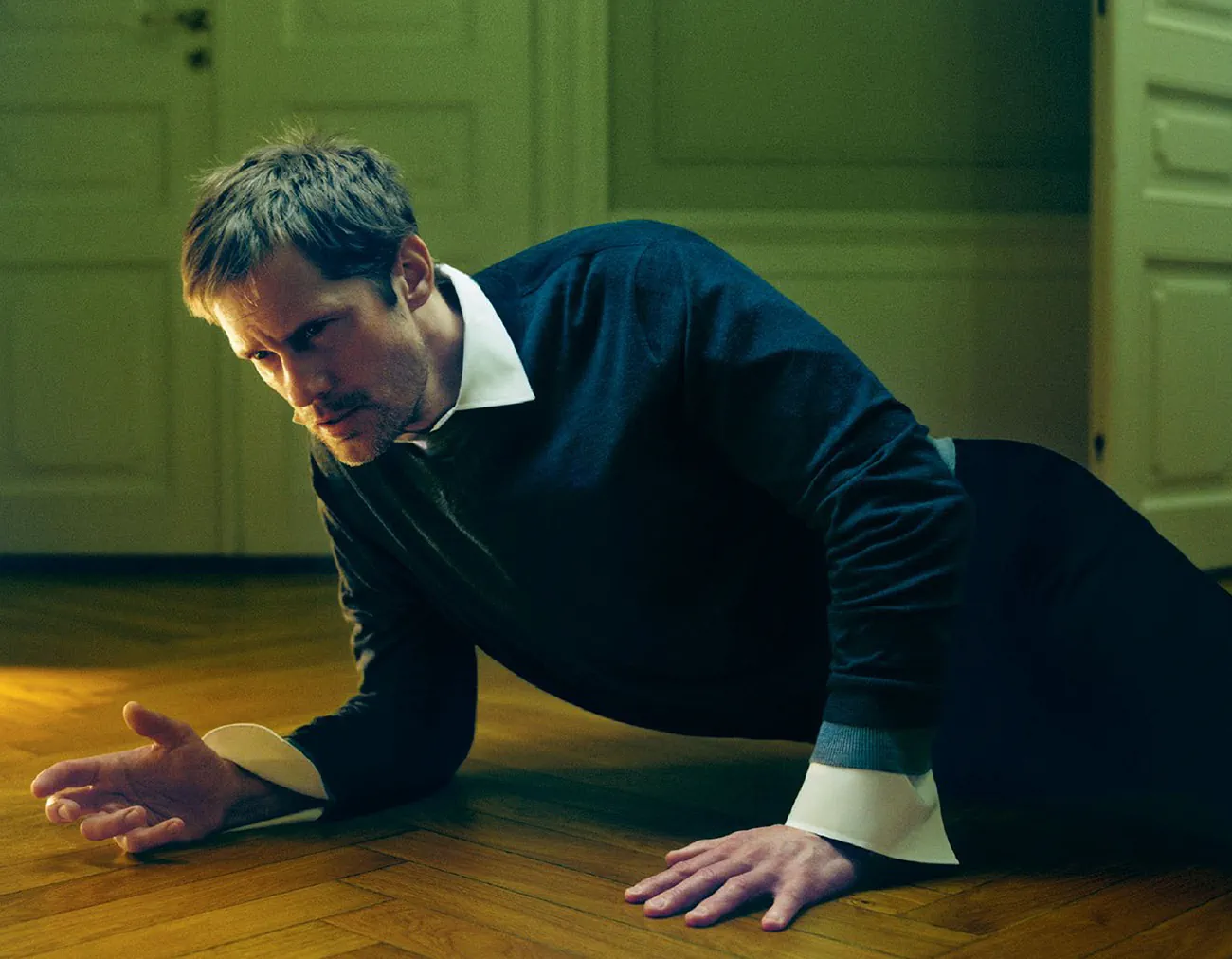 M Le magazine du Monde 21/02/2026: Alexander Skarsgård chụp bởi Thurstan Redding M Le magazine du Monde 21/02/2026: Alexander Skarsgård chụp bởi Thurstan Redding