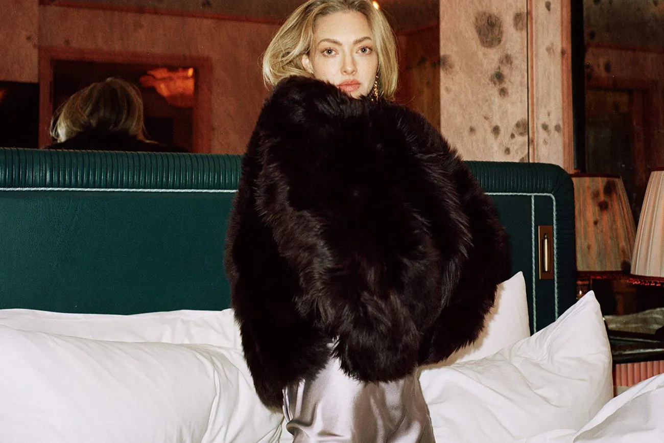 Porter Magazine 02/2026: Amanda Seyfried chụp bởi Chantal Anderson