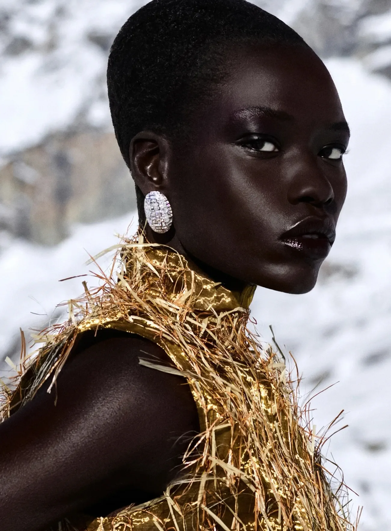 Vogue Italia 02/2026: Awar Odhiang chụp bởi Rafael Pavarotti