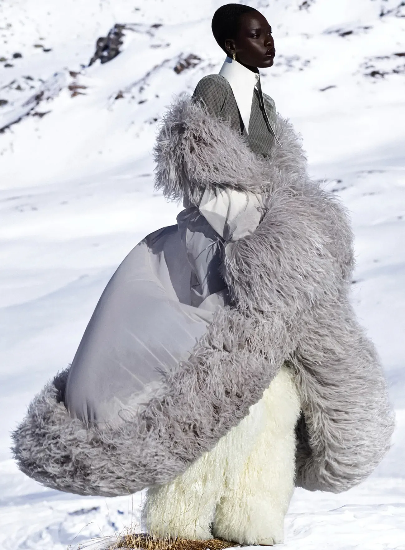 Vogue Italia 02/2026: Awar Odhiang chụp bởi Rafael Pavarotti