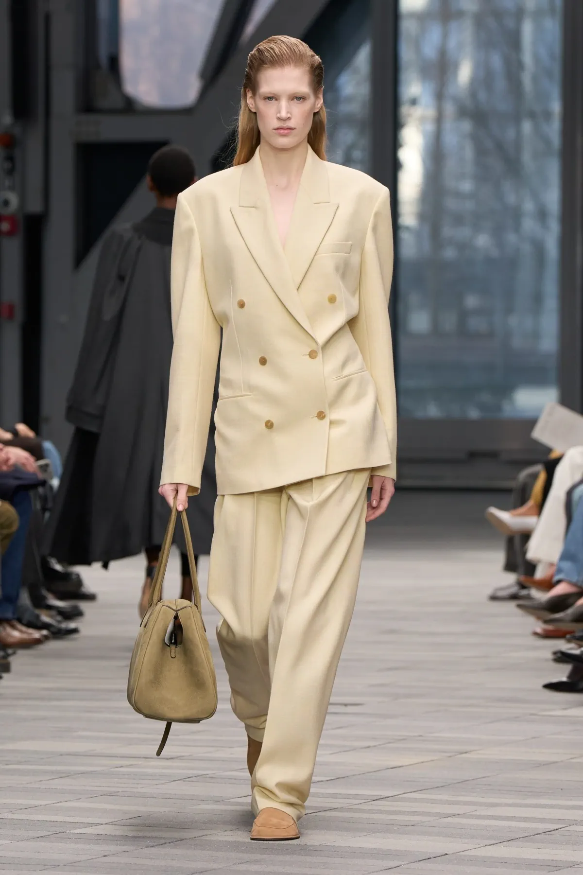 Calvin Klein Collection Thu-Đông 2026: Tìm lại hào quang từ thập niên cũ Calvin Klein Collection Thu-Đông 2026 - New York Fashion Week