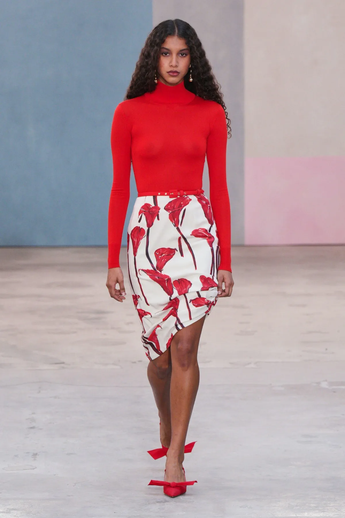 Carolina Herrera Thu-Đông 2026 tiết chế để chinh phục phụ nữ hiện đại Carolina Herrera Thu-Đông 2026