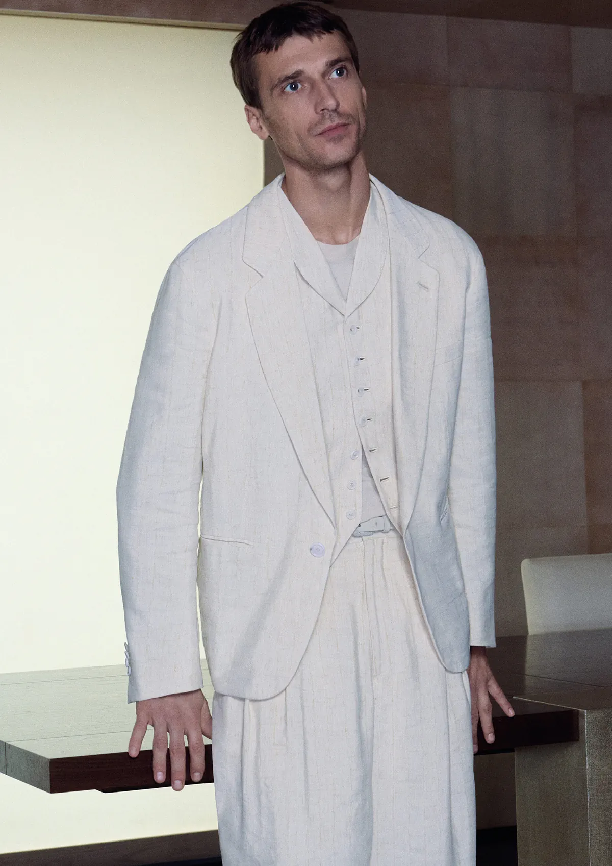 Không gian riêng tư của Giorgio Armani lần đầu xuất hiện trong chiến dịch quảng cáo Xuân-Hè 2026