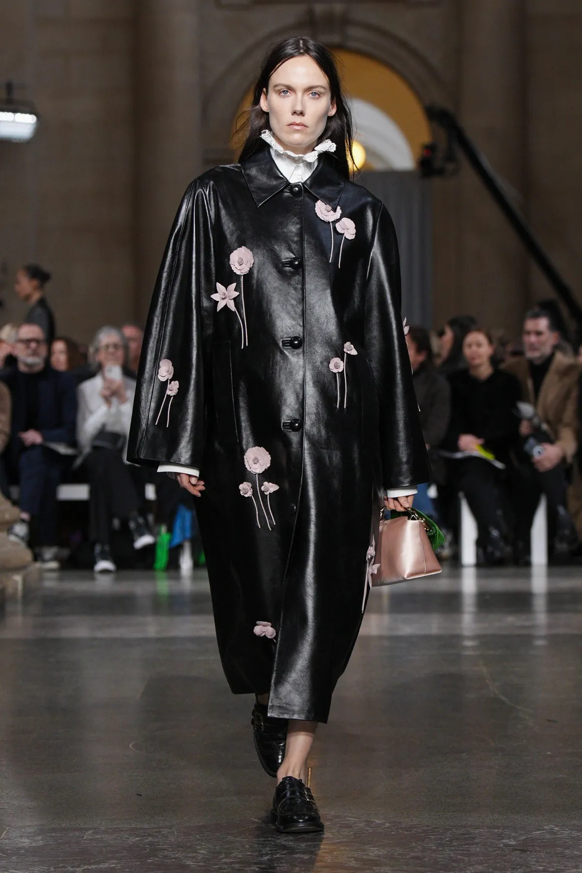 Erdem Thu-Đông 2026 - London Fashion Week