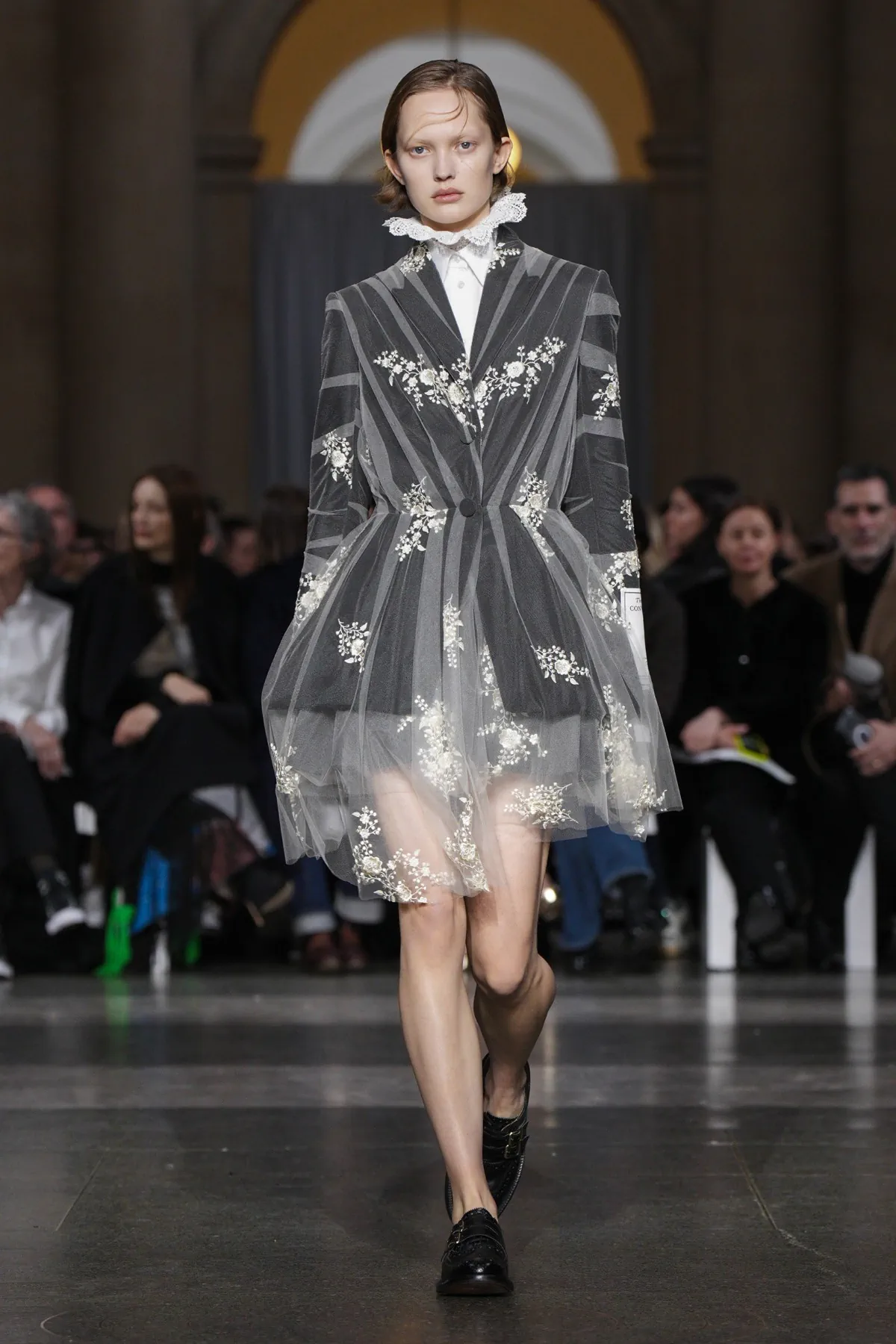 Erdem Thu-Đông 2026 - London Fashion Week