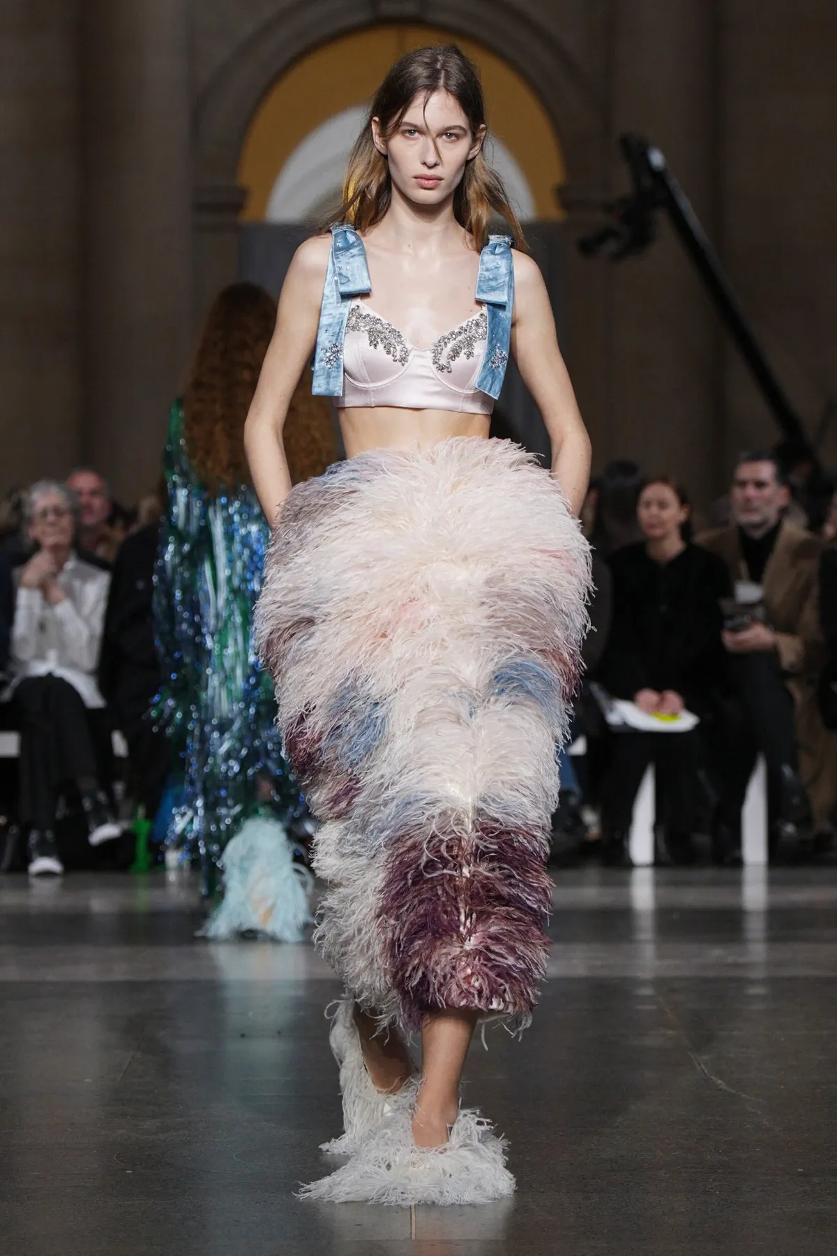 Erdem Thu-Đông 2026 - London Fashion Week