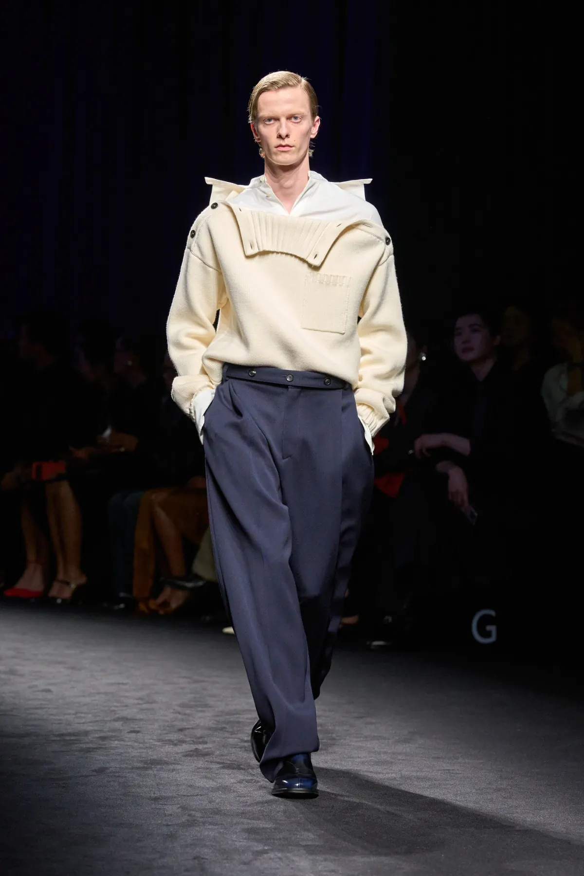 Ferragamo Thu-Đông 2026: Làn gió đại dương trên sàn diễn Milan Ferragamo Thu-Đông 2026 – Milan Fashion Week