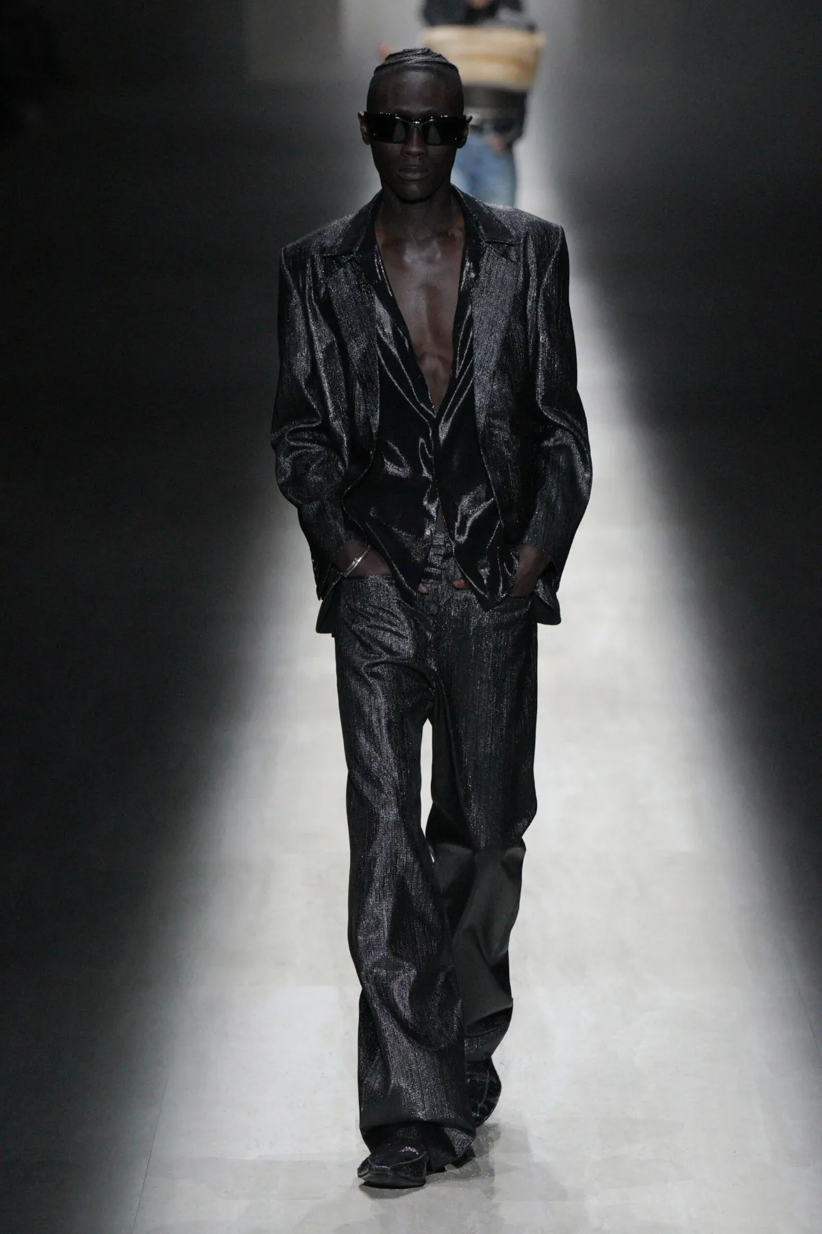 Gucci Thu-Đông 2026: Lời chào sân đầy cảm xúc từ Demna Gucci Thu-Đông 2026 - Milan Fashion Week