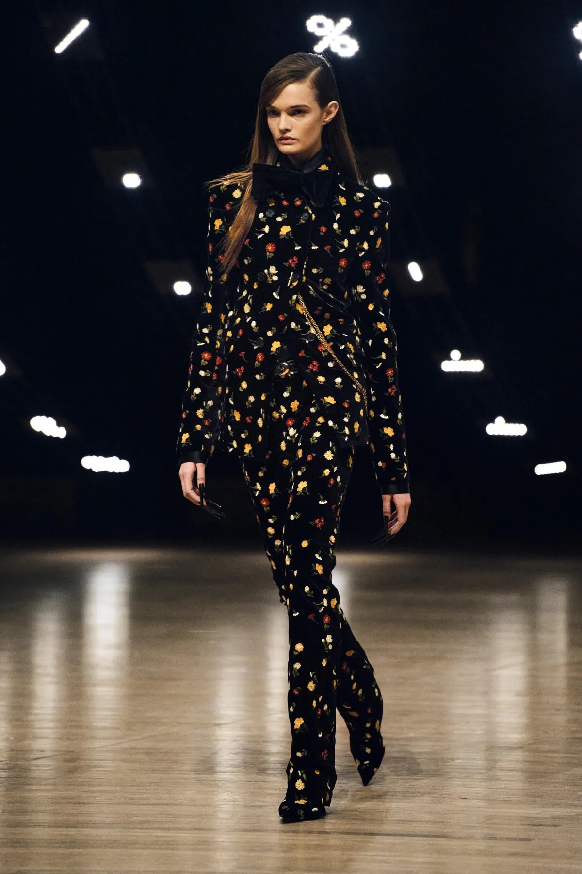 Khaite Thu-Đông 2026: Sự thật, ảo ảnh và thời trang Khaite Thu-Đông 2026