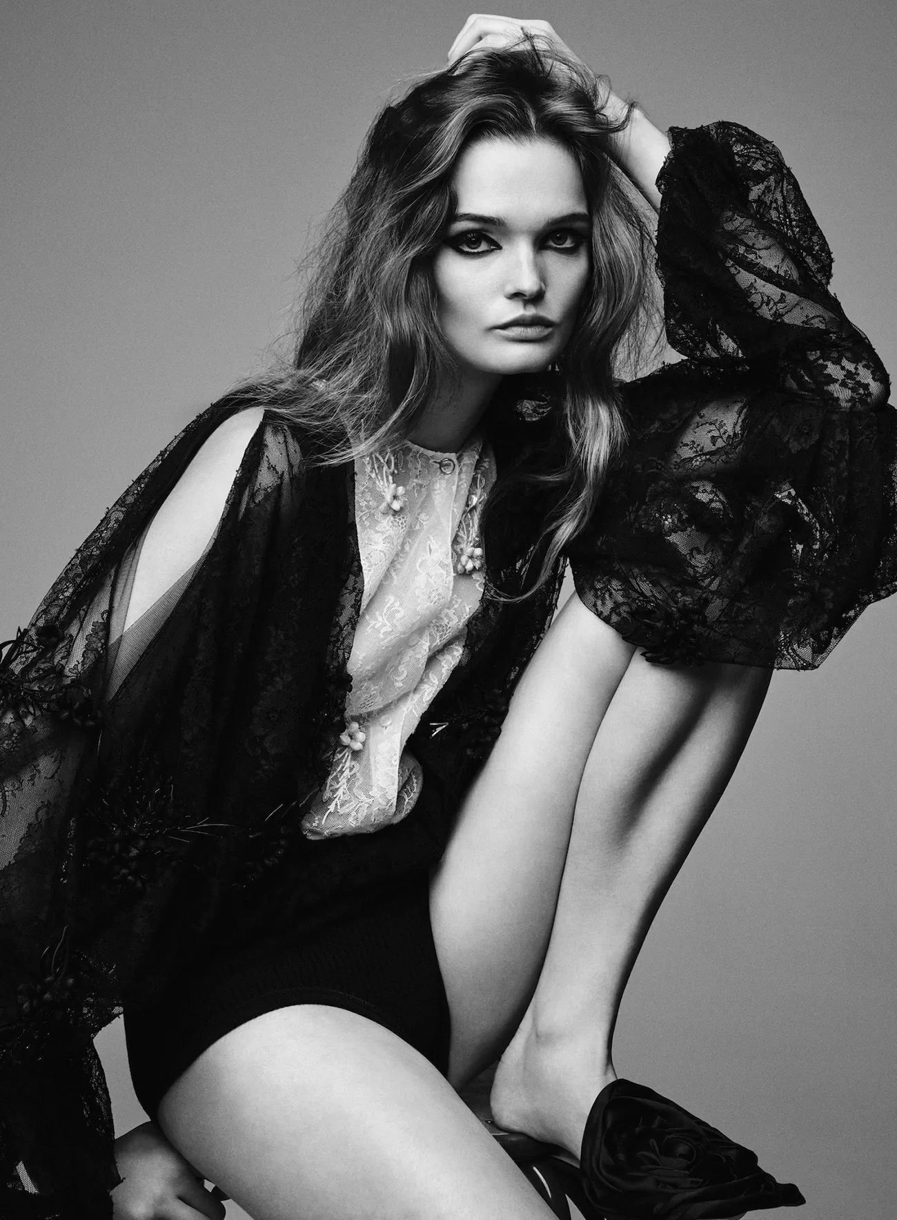 Elle US 02/2026: Lulu Tenney chụp bởi Nathaniel Goldberg