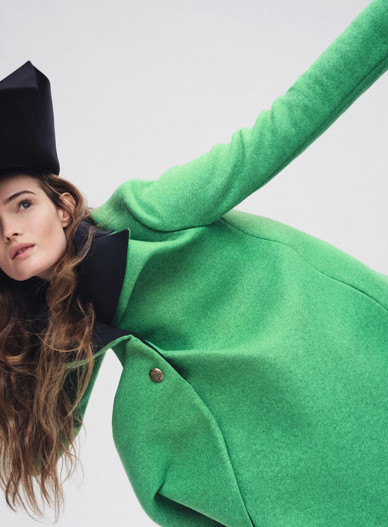 Elle US 02/2026: Lulu Tenney chụp bởi Nathaniel Goldberg