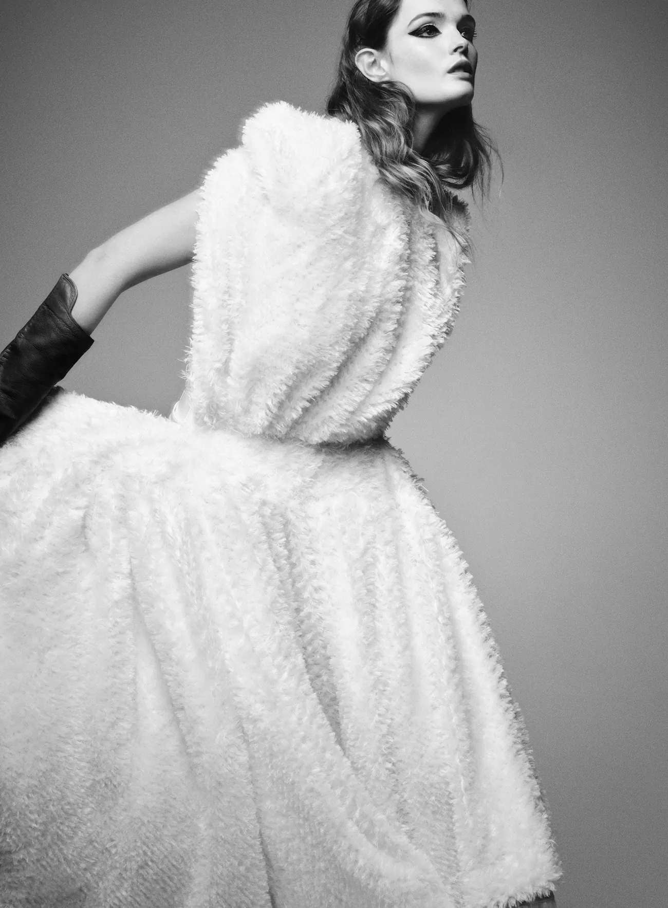 Elle US 02/2026: Lulu Tenney chụp bởi Nathaniel Goldberg