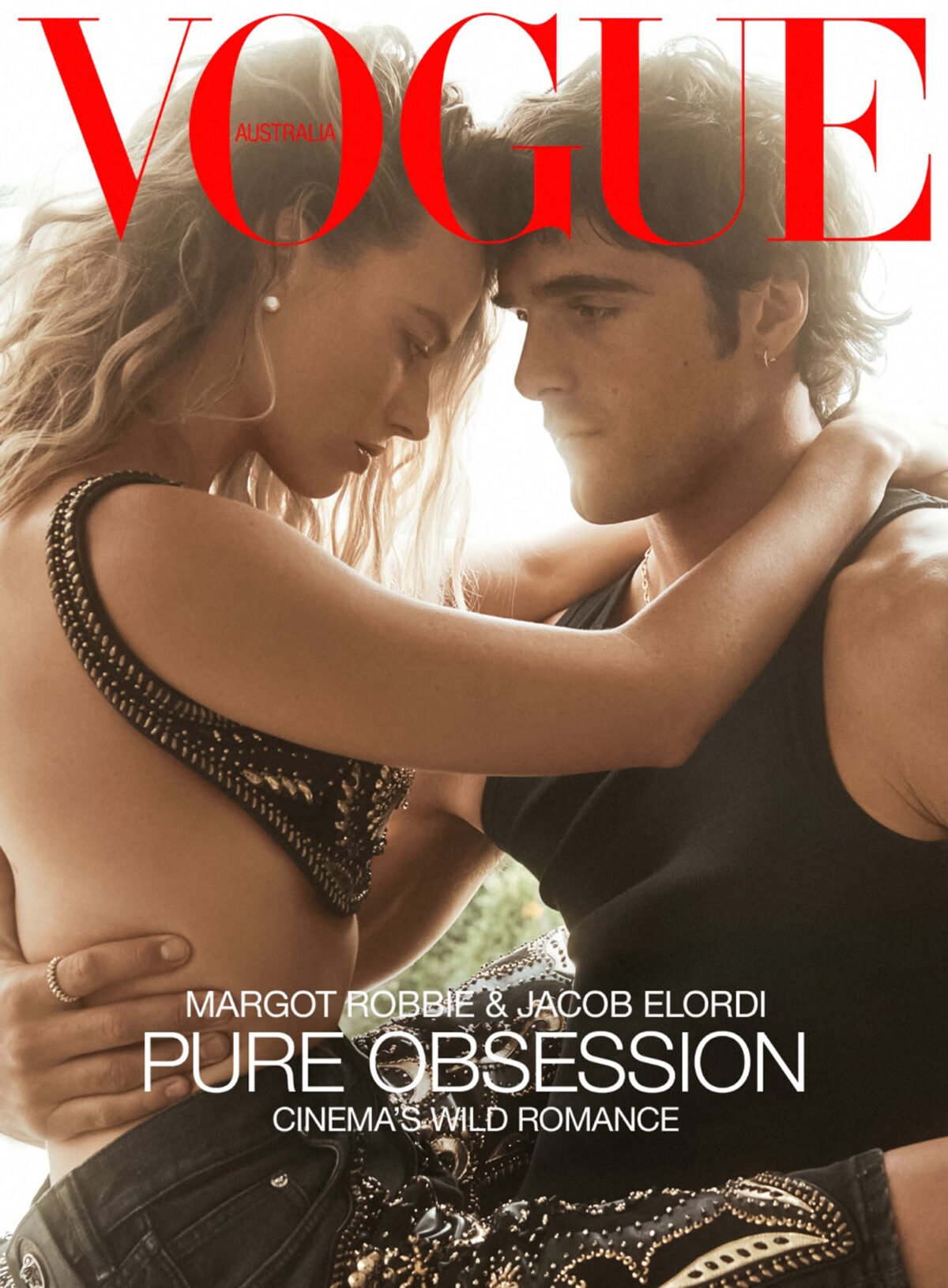Vogue Australia 02/2026: Margot Robbie và Jacob Elordi chụp bởi Lachlan Bailey