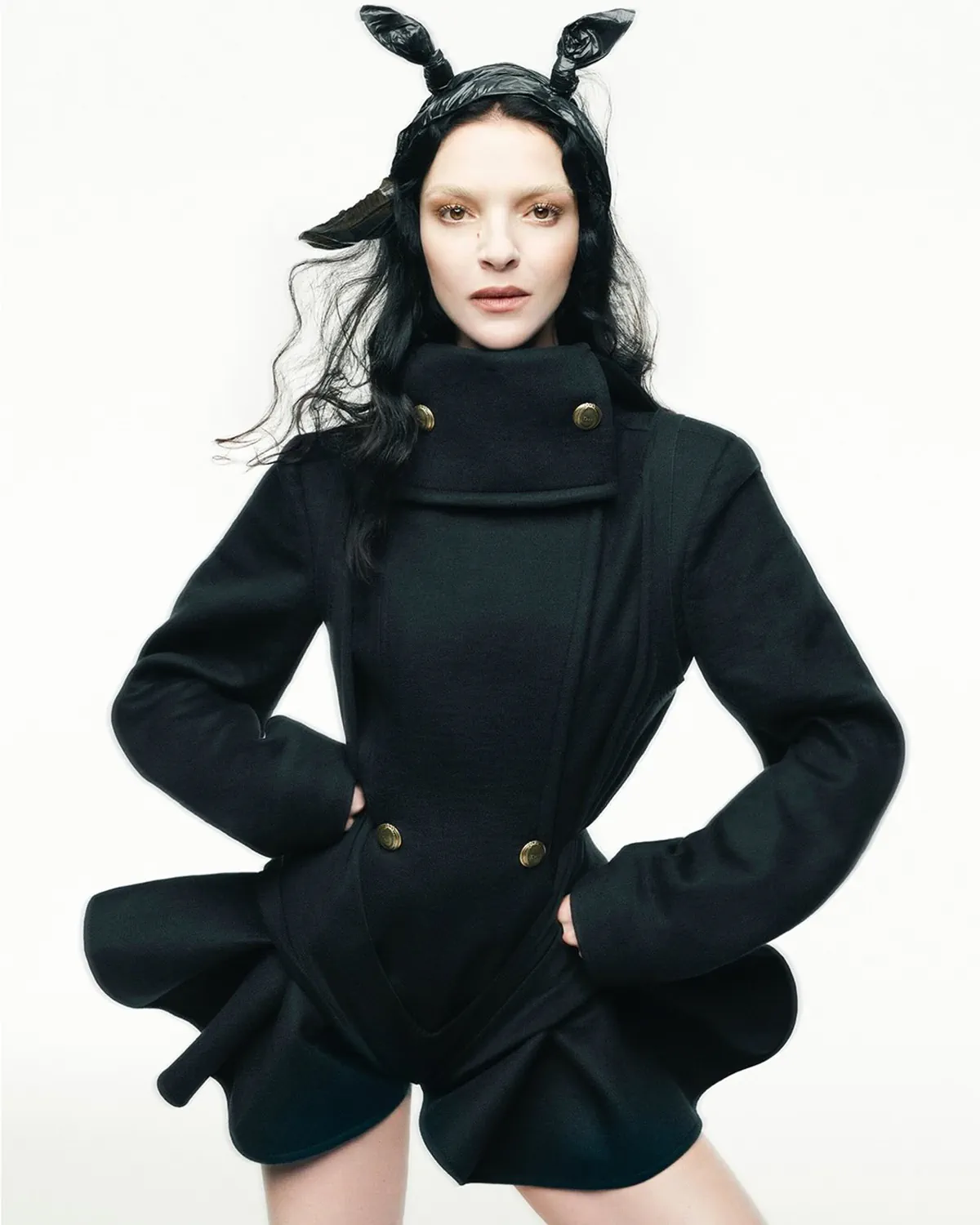 D la Repubblica 28/02/2026: Mariacarla Boscono chụp bởi Karim Sadli