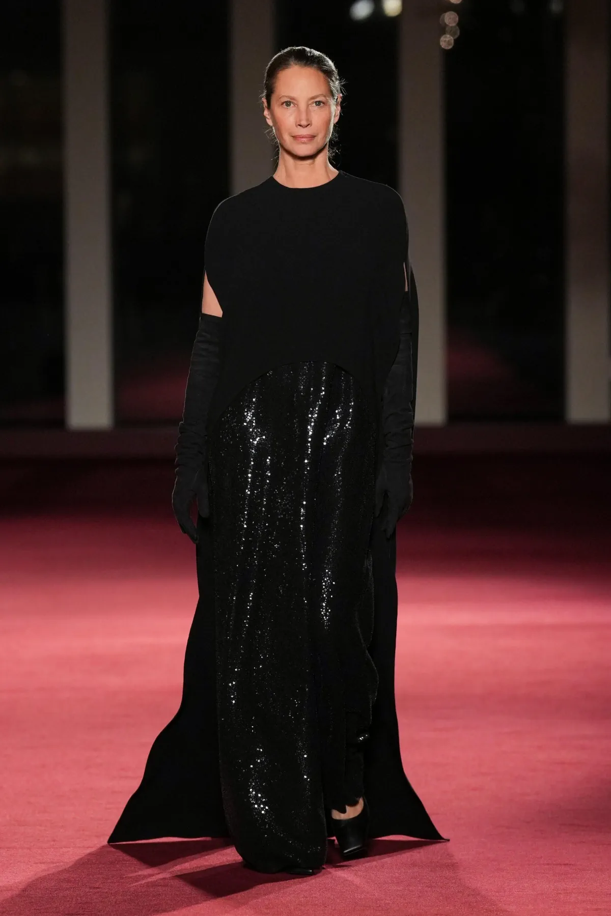 Michael Kors Collection Thu-Đông 2026: Dấu ấn 45 năm đậm chất New York Michael Kors Collection Thu-Đông 2026