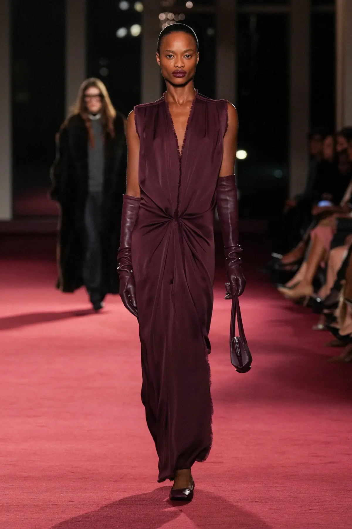 Michael Kors Collection Thu-Đông 2026: Dấu ấn 45 năm đậm chất New York Michael Kors Collection Thu-Đông 2026