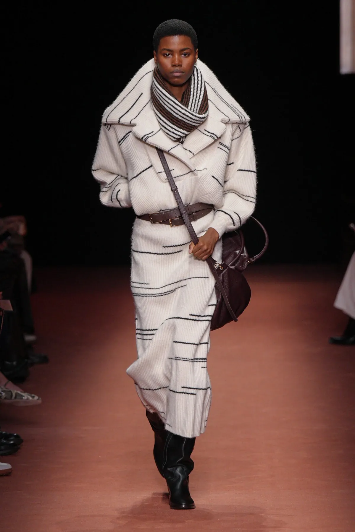 Missoni Thu-Đông 2026: Đơn giản, thực tế và phá cách Missoni Thu-Đông 2026 - Milan Fashion Week