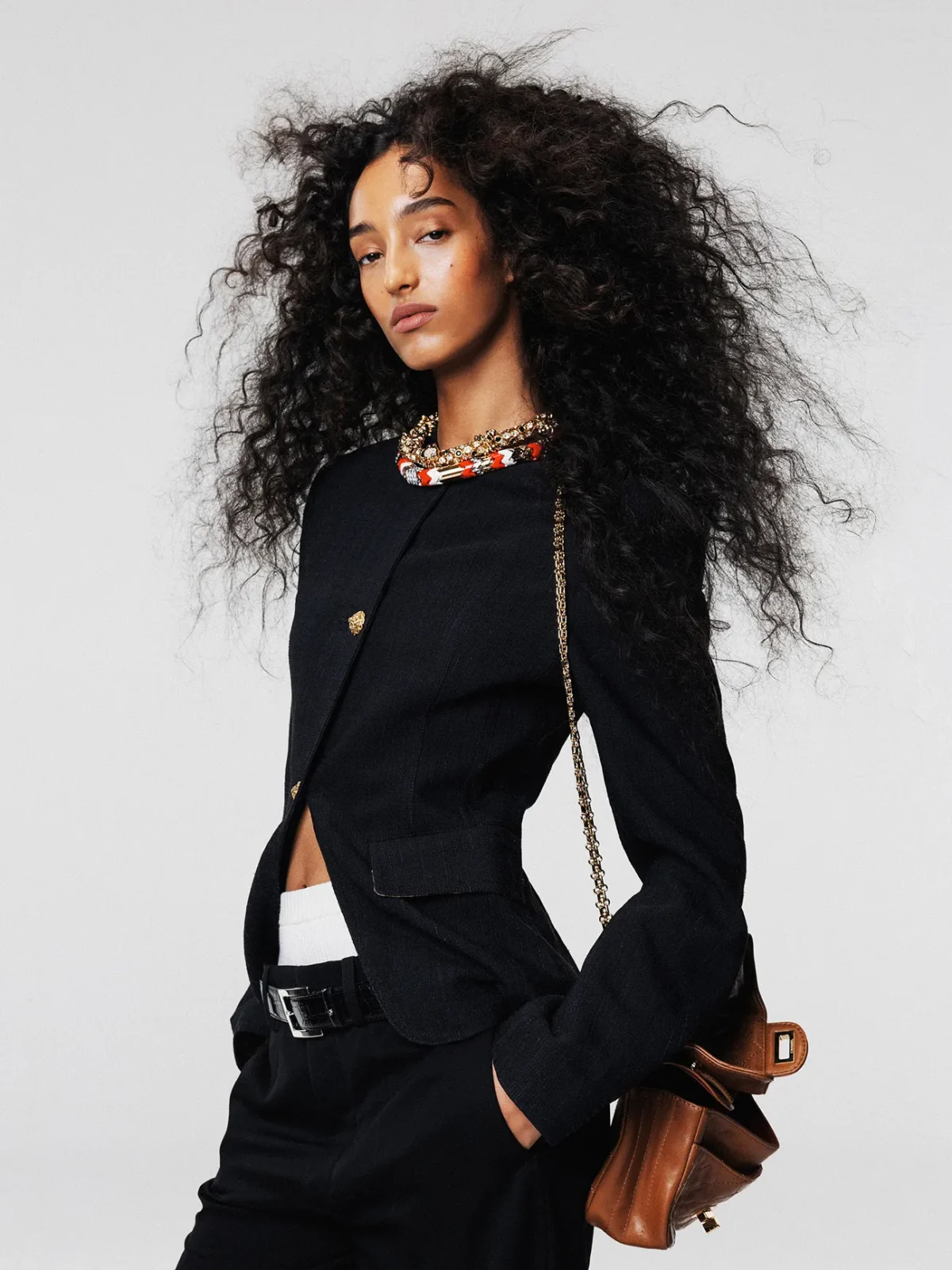 W Magazine Trung Quốc #19 2026: Penélope Cruz và Mona Tougaard mặc Chanel, chụp bởi Zhong Lin