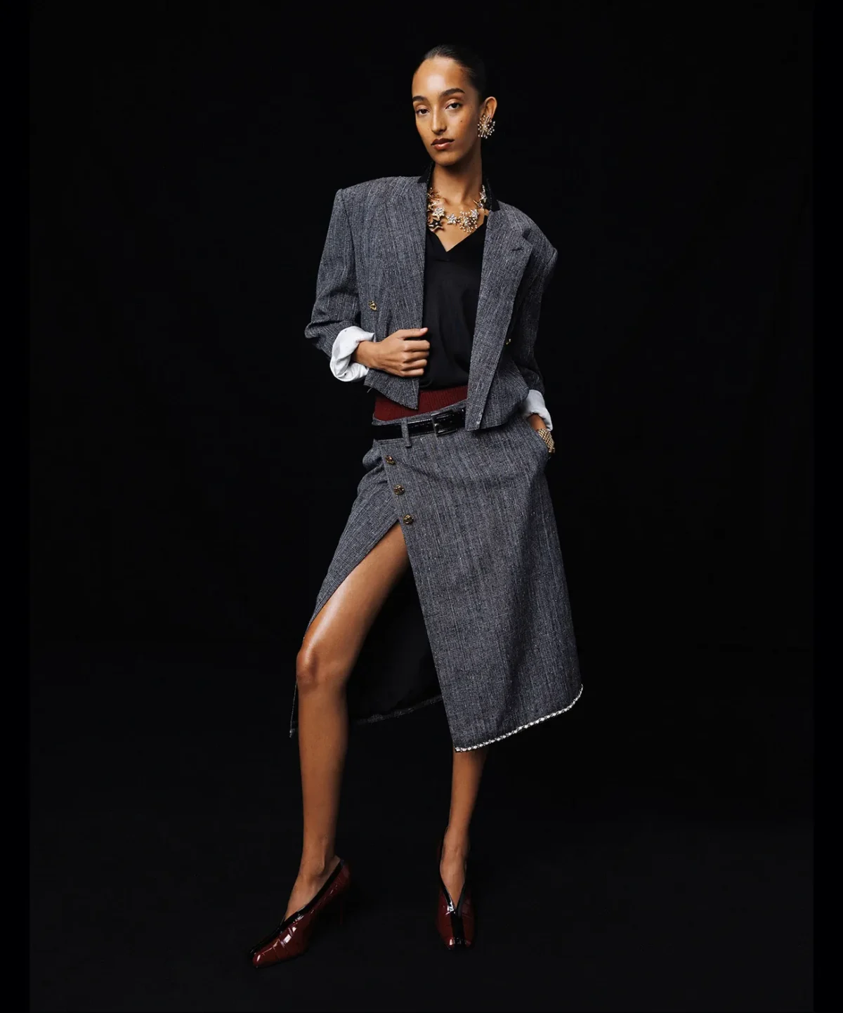 W Magazine Trung Quốc #19 2026: Penélope Cruz và Mona Tougaard mặc Chanel, chụp bởi Zhong Lin