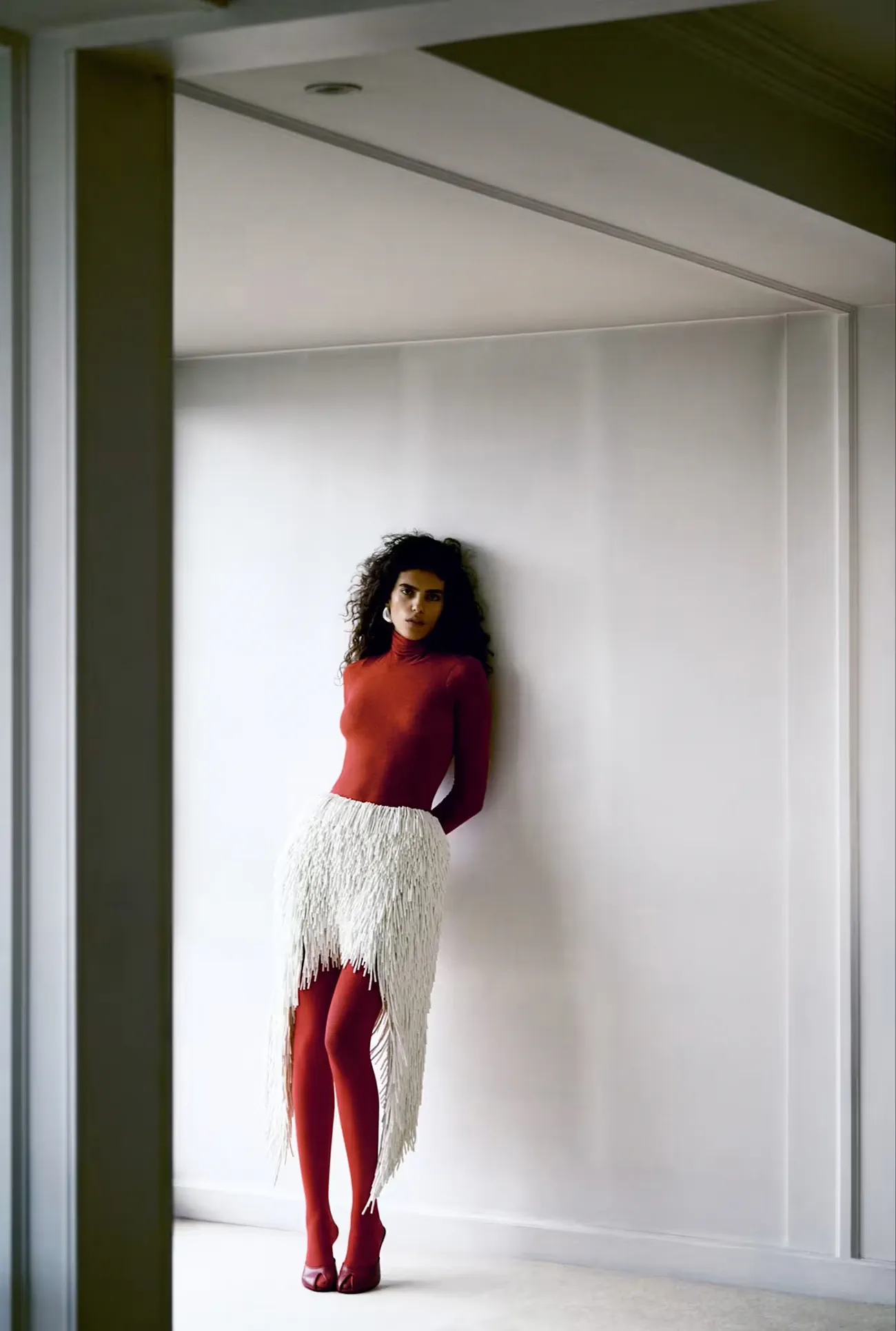 How To Spend It 14/02/2026: Sun Mizrahi chụp bởi Sonia Szóstak