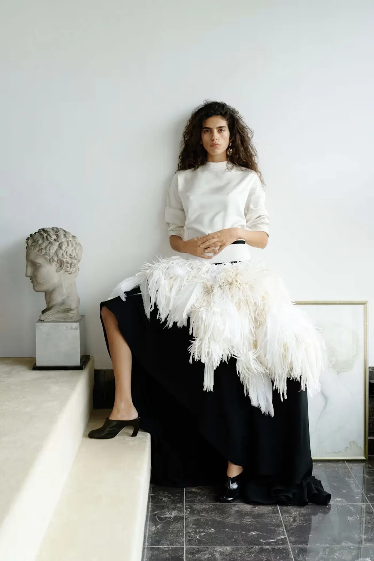 How To Spend It 14/02/2026: Sun Mizrahi chụp bởi Sonia Szóstak