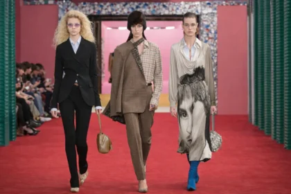 Acne Studios Thu-Đông 2026 - Paris Fashion Week