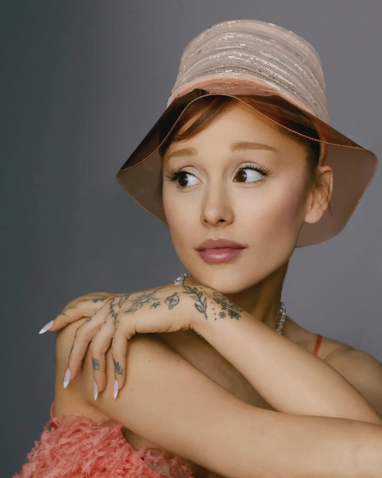 Vogue Nhật Bản 03/2026: Ariana Grande chụp bởi Michael Bailey-Gates