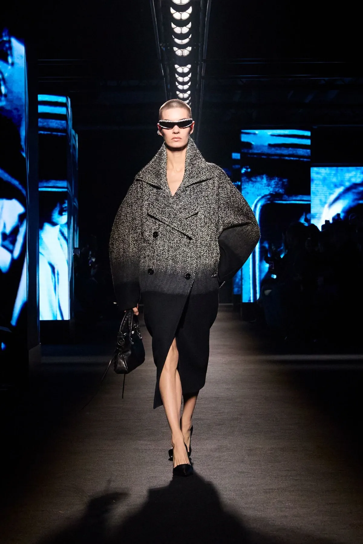 Balenciaga Thu-Đông 2026 - Paris Fashion Week