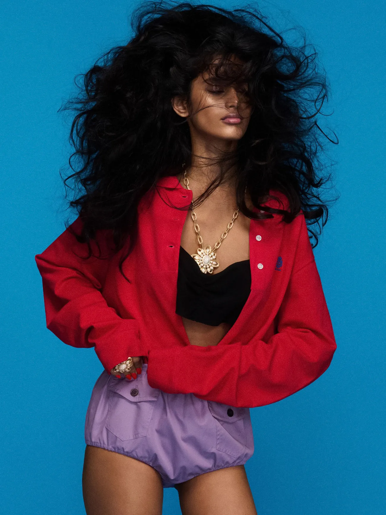 Vogue Anh 03/2026: Bhavitha Mandava chụp bởi Oliver Hadlee Pearch