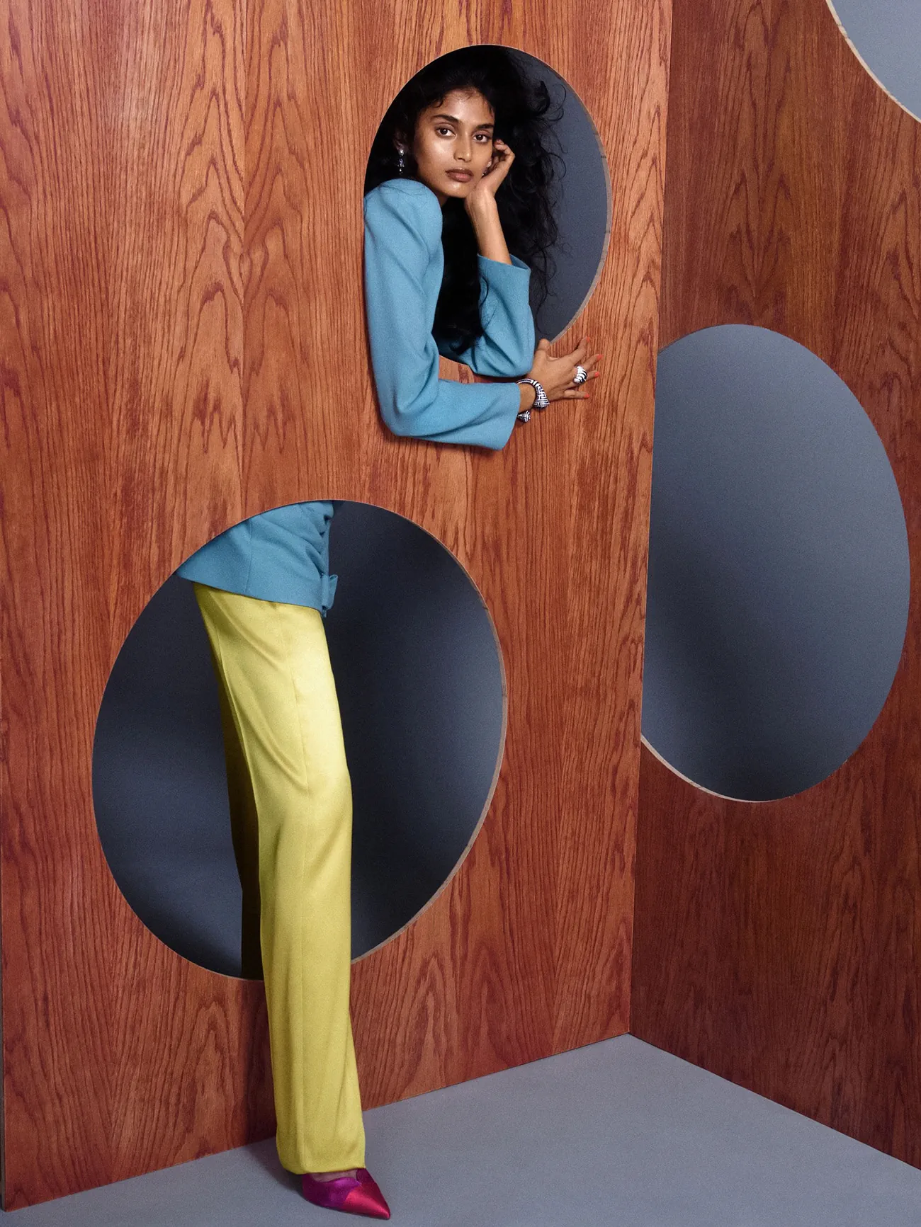 Vogue Anh 03/2026: Bhavitha Mandava chụp bởi Oliver Hadlee Pearch