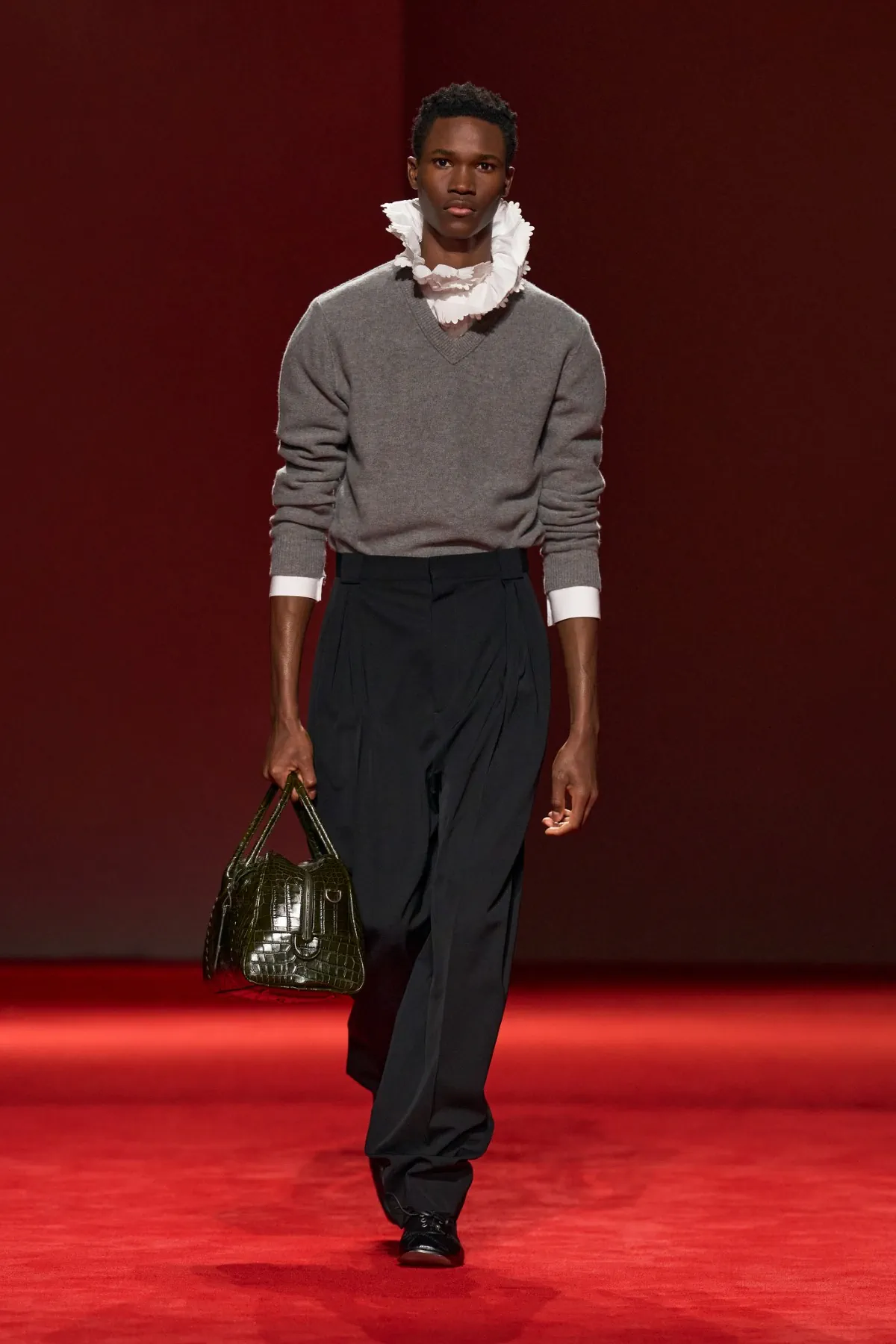 Bottega Veneta Thu-Đông 2026: Dấu ấn mới của Louise Trotter Bottega Veneta Thu-Đông 2026 - Milan Fashion Week
